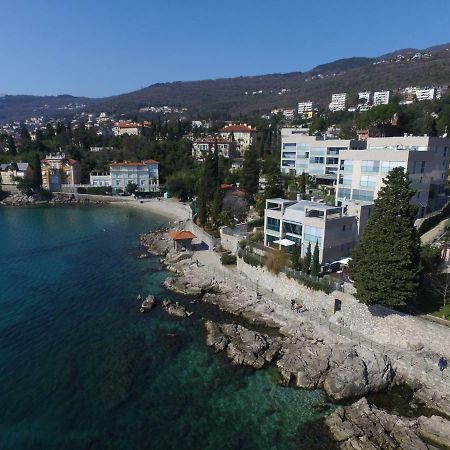 Deluxe Apartment Volosko Opatija Exteriör bild